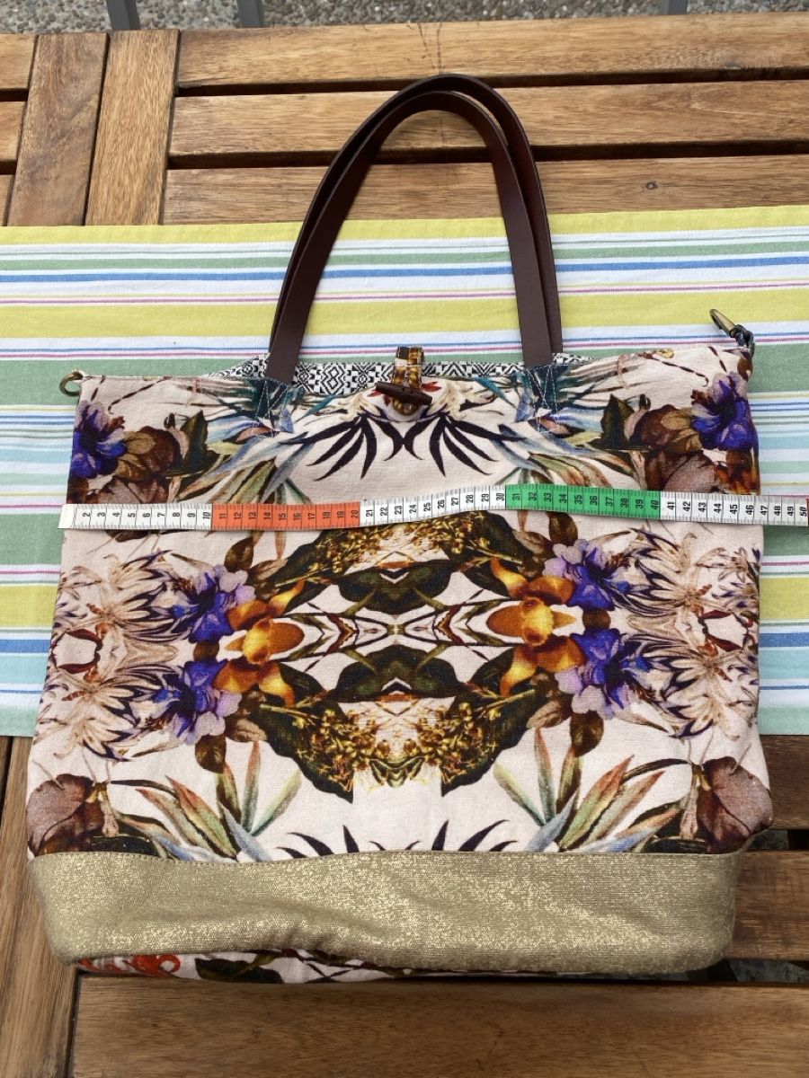 Borse da donna: Strandtasche ANOKHI mit Necessaire – Usato da Biel-Benken BL venduto da PANORMUS 2