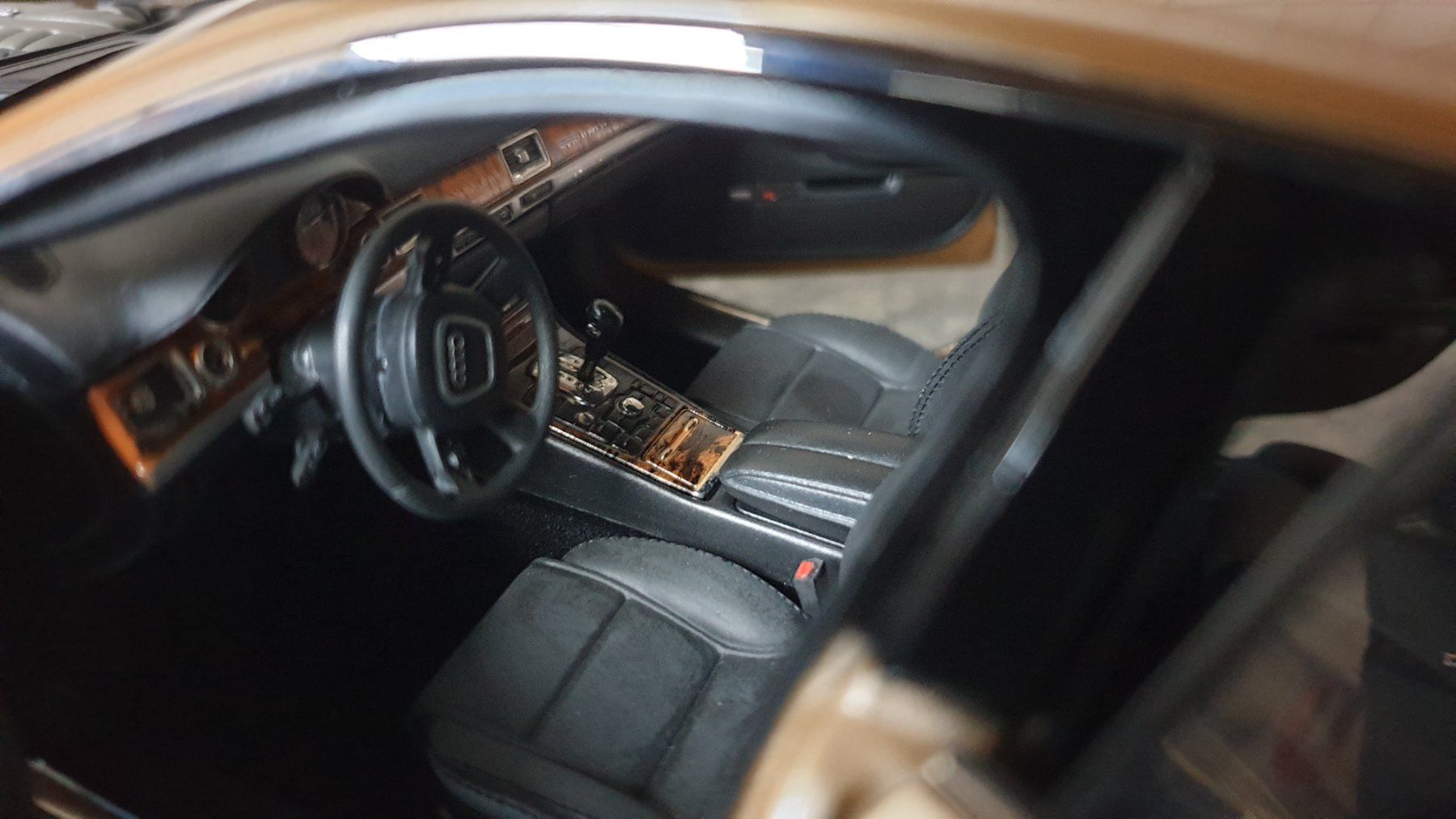 Audi Modellautos: AUDI A8 W12 / KYOSHO 1:18 TUNING – Neu und originalverpackt aus Wengi b. Büren von Ot1000 6