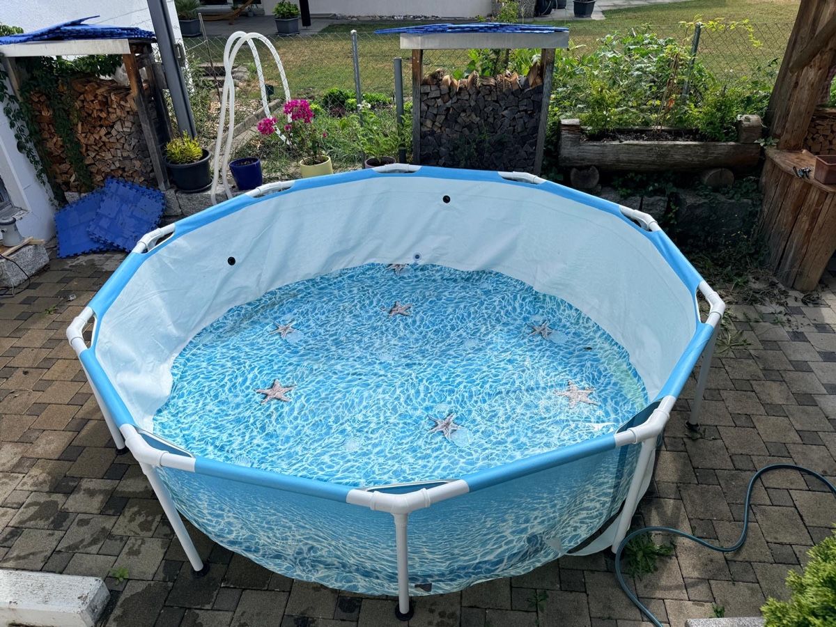Intex Schwimmbad: Großer Pool & Zubehör  – Gebraucht aus Turbenthal von sas_7k97