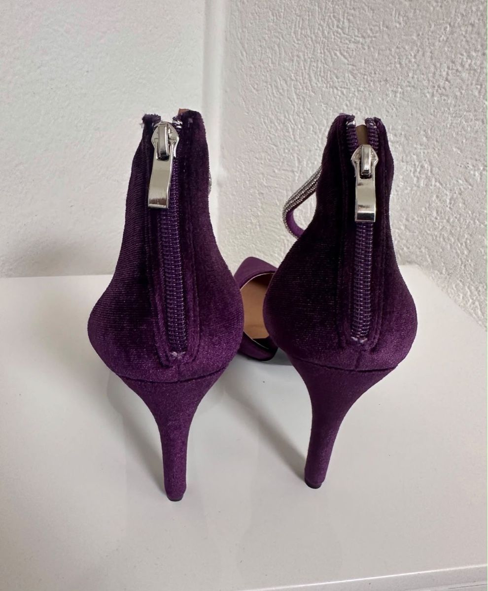Chaussures femmes: LILA HIGH HEELS MIT STRASSRIEMCHEN – Neuf (Voir description) à Zürich par tam_lh9v 2