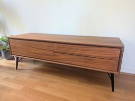 TV Möbel "Karen" von Möbel Pfister, Designer Johann Jakob
