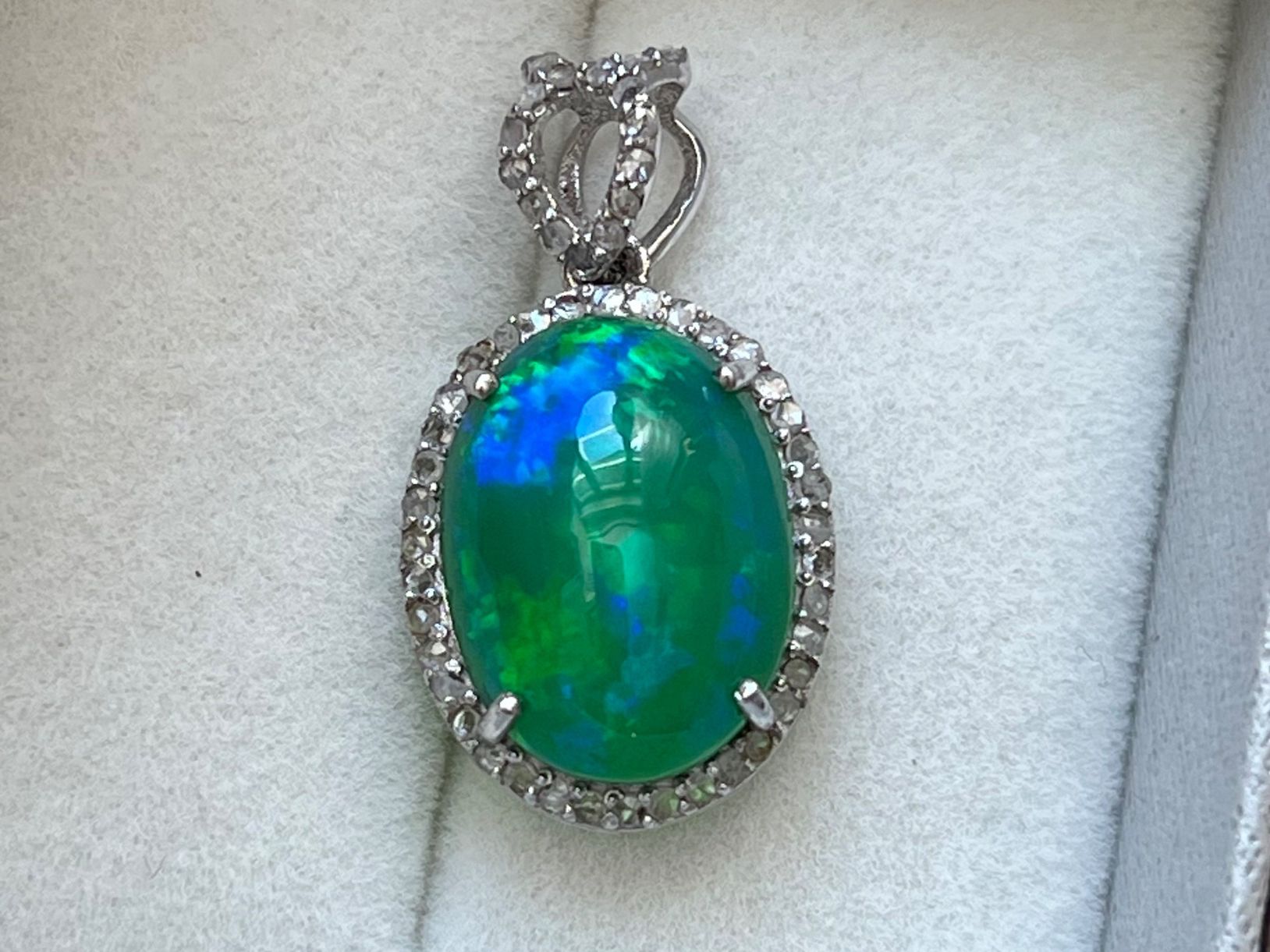 Ciondoli: Anhänger in Silber mit Opal und Diamanten – Nuovo (secondo la descrizione) da Bern venduto da Steinfieber