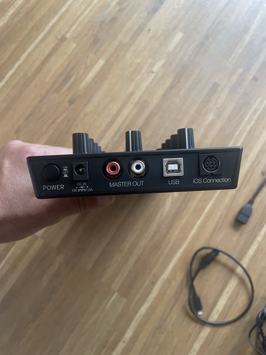 Reloop Mischpulte: 2 Kanal Mixer Mixtour – Gebraucht aus Rombach von formfreund01 1