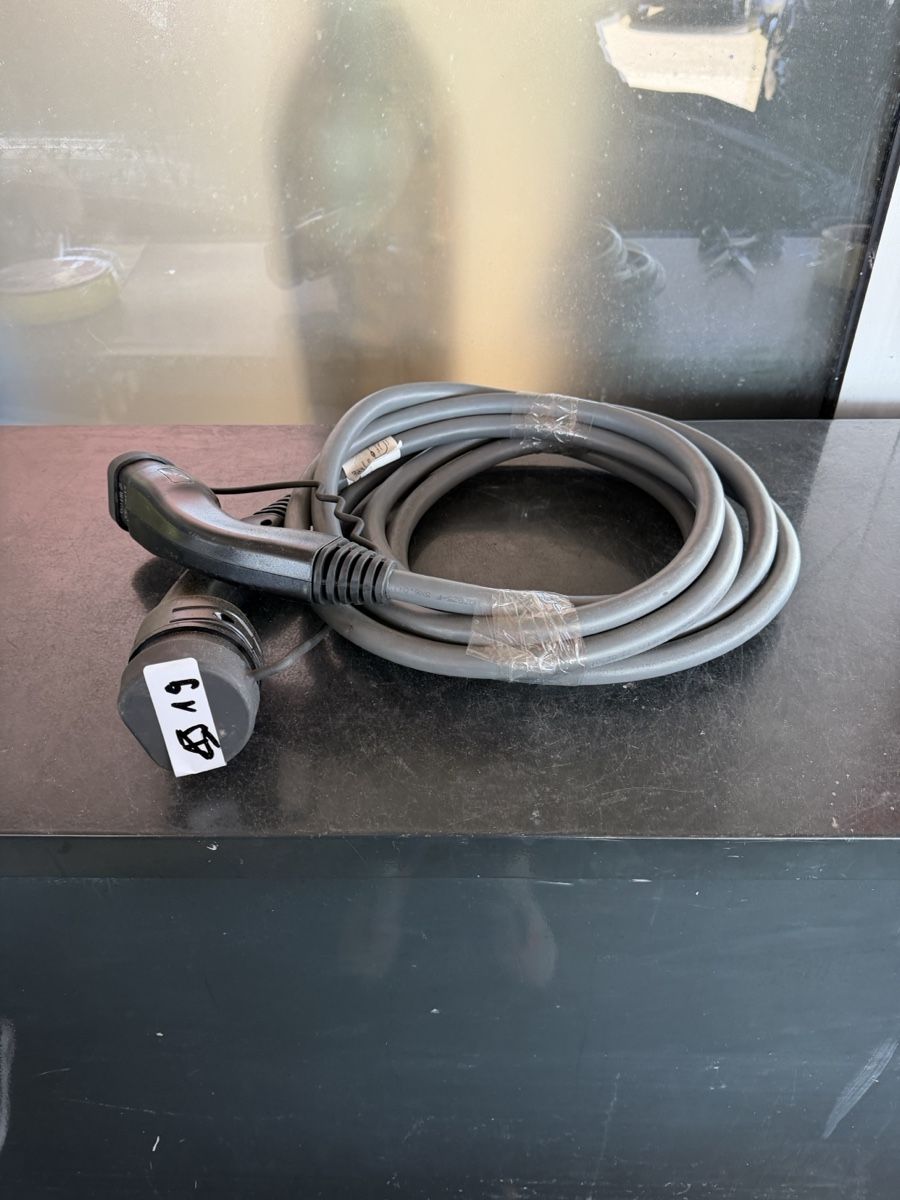 Câbles: Ladekabel Typ 2 – D'occasion à Zürich par l.spalletta