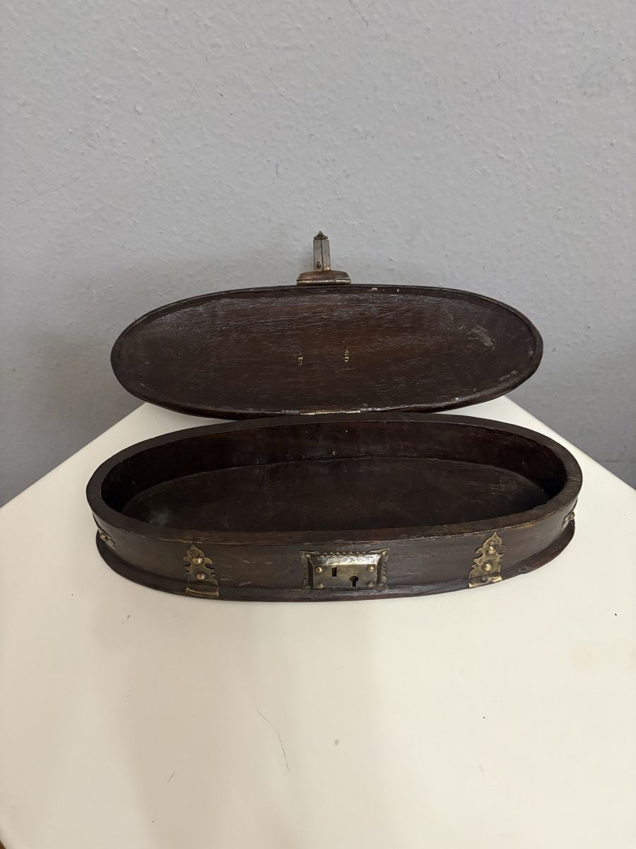 Pots: Jolie boite ancien  – D'occasion à petit lancy par FerreiraLuis 3