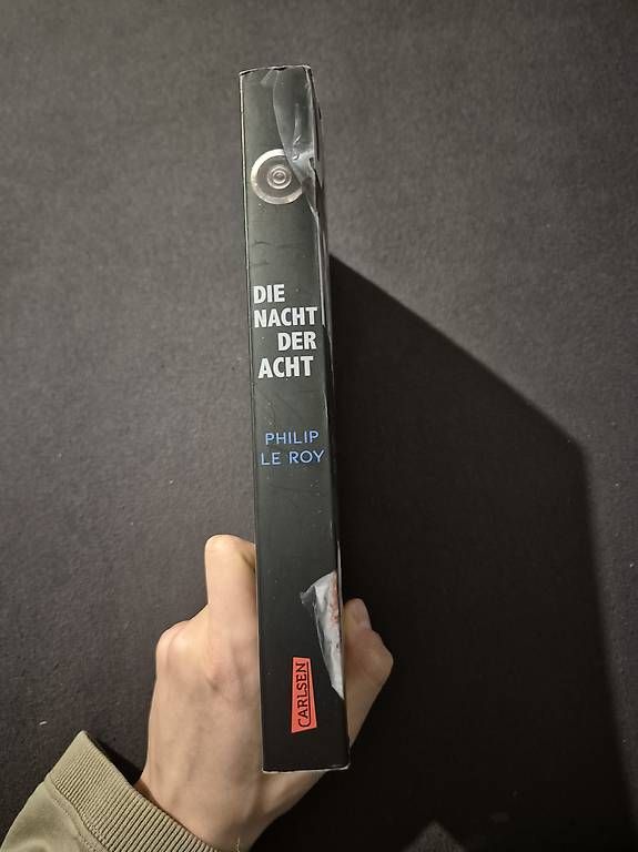 Bücher: Die Nacht der Acht – Gebraucht aus Nürensdorf von luc_9ksf 2