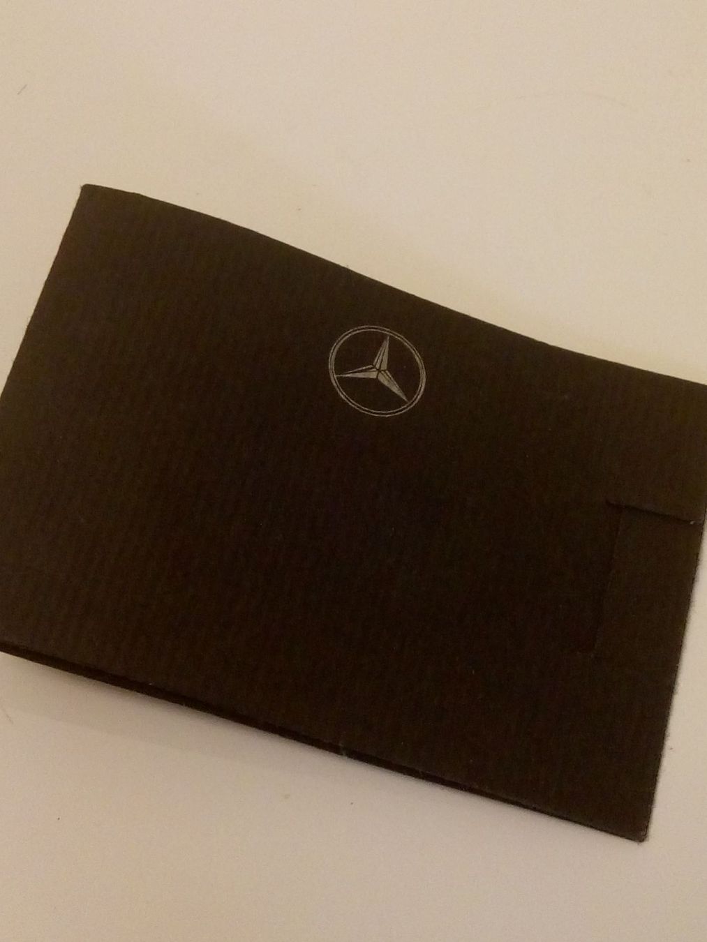 Mercedes-Benz Placchette & Badge: Pin Mercedes Cabrio – Nuovo e nell'imballaggio originale da Basel venduto da vintagecollector 1