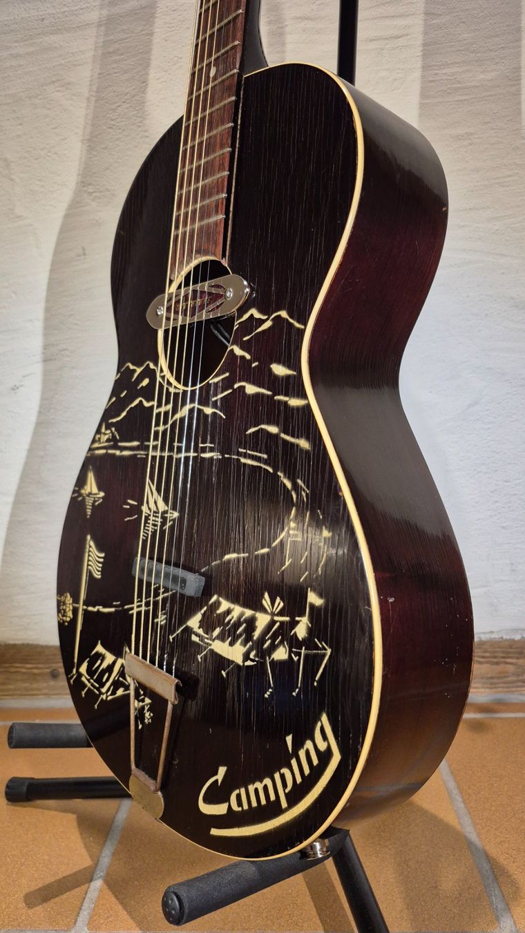Framus Strumenti musicali: Rubber Bridge Conversion Framus 5/3 Camping 1950er – Usato da Winterthur venduto da NorrSydGuitars 6