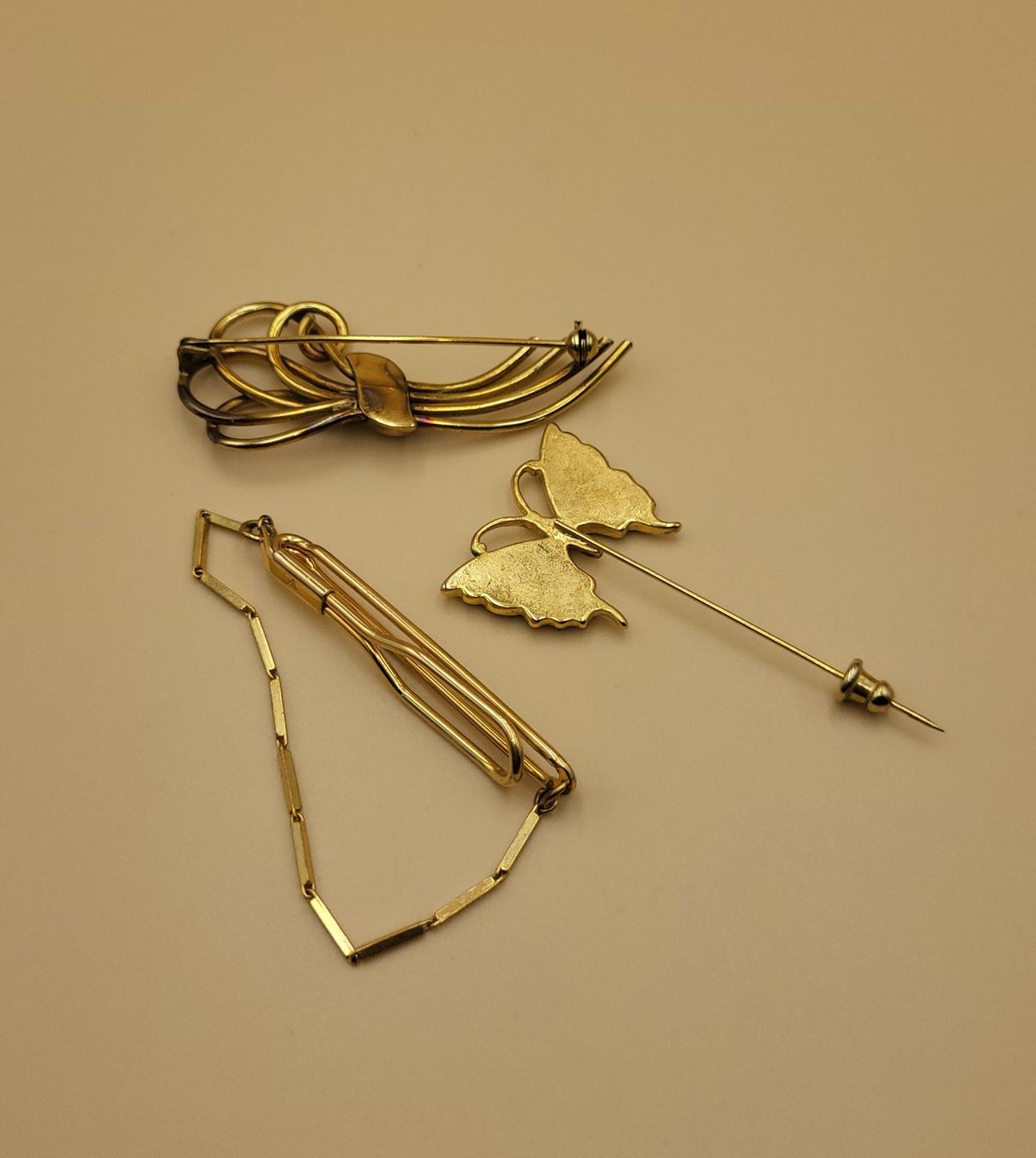 Broschen & Nadeln: 3er Set Vintage Golden Broschen – Gebraucht aus Wald ZH von SwissPawnshop 3