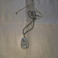 Collier avec poissons 