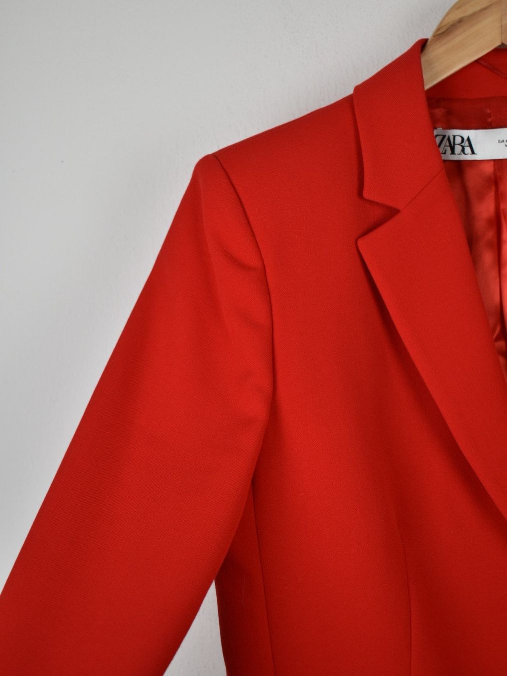 Zara Giacche: Zara Blazer Gr.M, neuwertig – Nuovo (secondo la descrizione) da Nürensdorf venduto da 2ND_STORY 4
