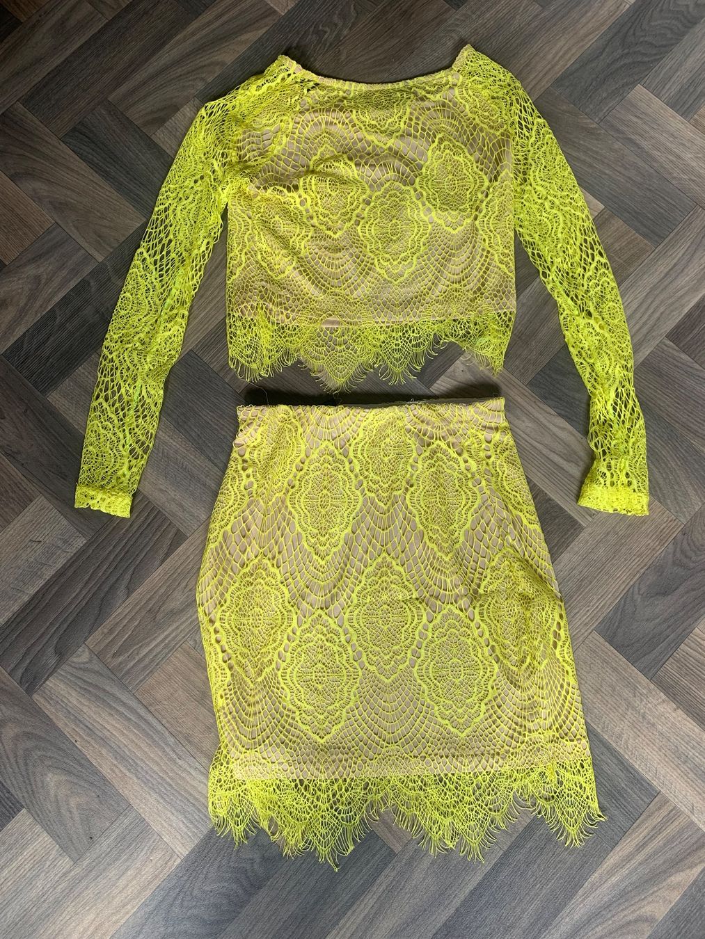 Lotti di vestiti: Neon Sommer Outfit, 2 Teile, Grösse S – Usato da Rosshäusern venduto da MiJoDoOl 1