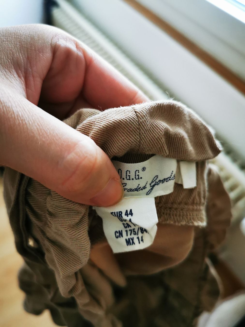 H&M Röcke: Sommerlicher Rock Gr.44 Beige mit Bindegürtel – Neu (gemäss Beschreibung) aus Balsthal von Leila_Luna 1