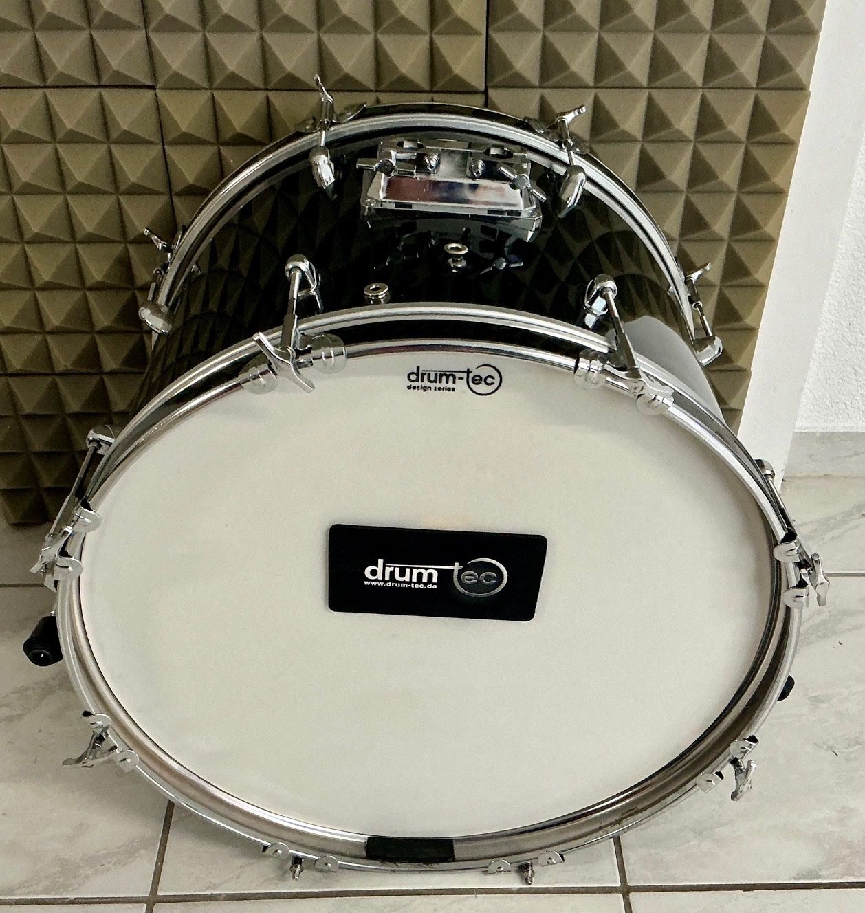 Musikinstrumente: E-Kick 20" – Gebraucht aus Zuchwil von Speaker0