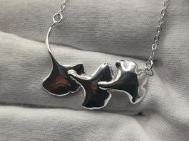 Collier pendentif feuilles de ginkgo lisses en Argent 925