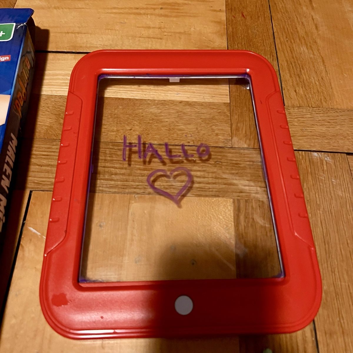 Giocattoli: Magic Pad Maltafel mit LEDs & Zubehör – Usato da St. Gallen venduto da el_Muro 2