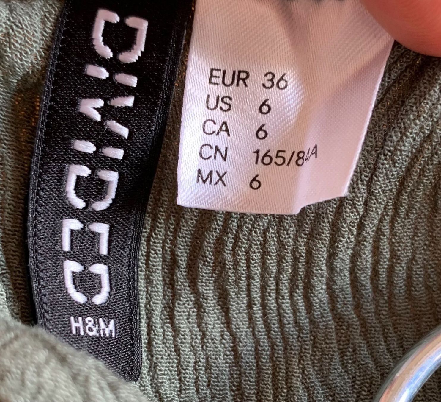H&M Camicie, T-shirt & Polo: Top H&M – Nuovo (secondo la descrizione) da Maisprach venduto da jokoundklaas 2