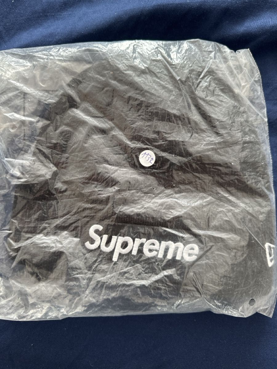 Supreme Hüte, Mützen & Caps: Supreme Beanie: Neu & Original – Neu und originalverpackt aus Trimmis von Subburbia 2