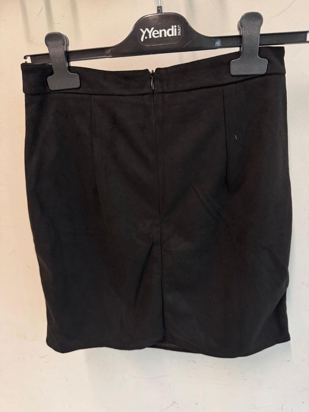 Gonne: Mini jupe noire – Usato da Montreux venduto da Iza_81199 1
