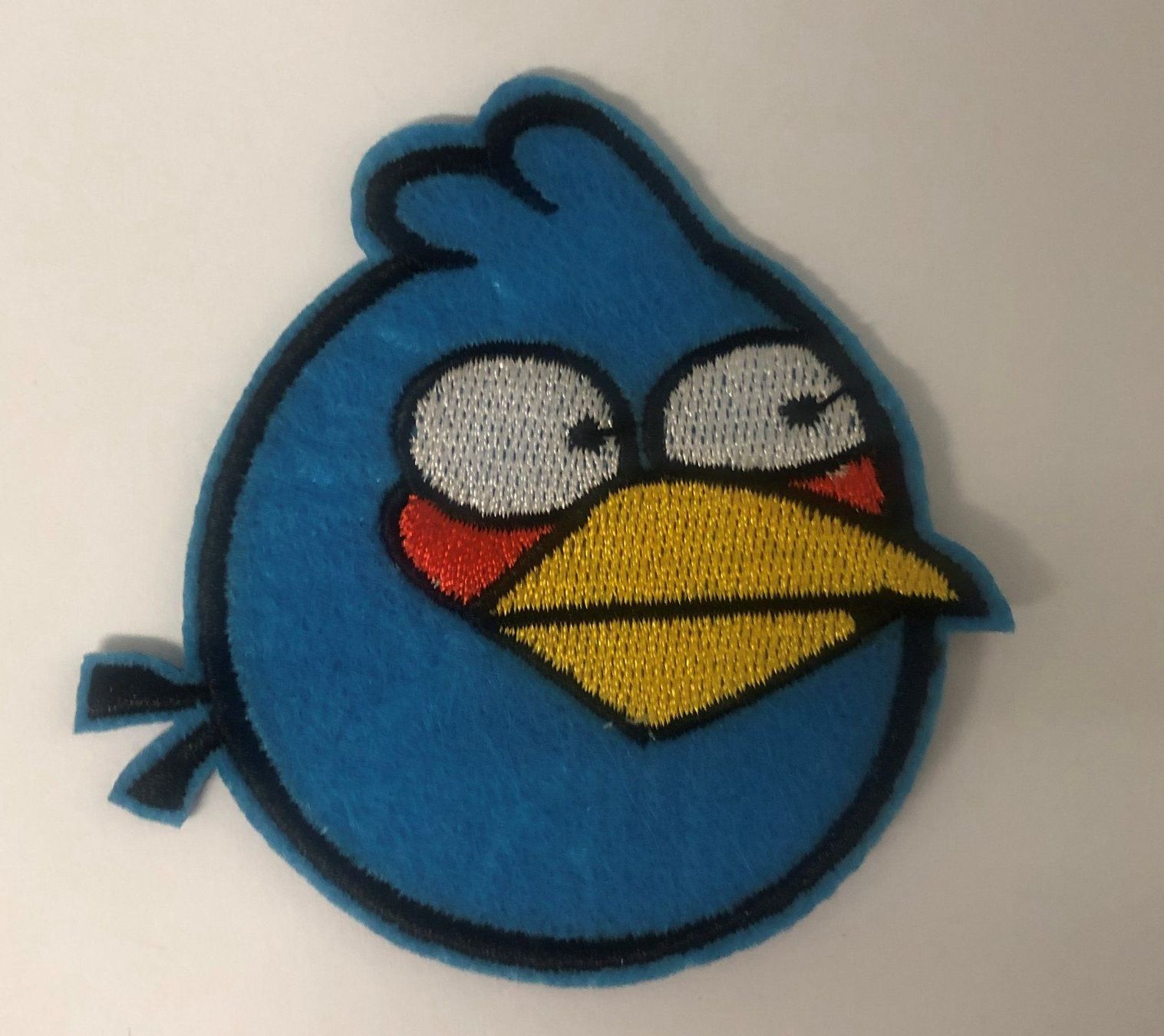 Toppe: Angry Birds Aufnäher Patch Blau Blue Spiel iphone Vogel – Nuovo e nell'imballaggio originale da Dättlikon venduto da easythings 1