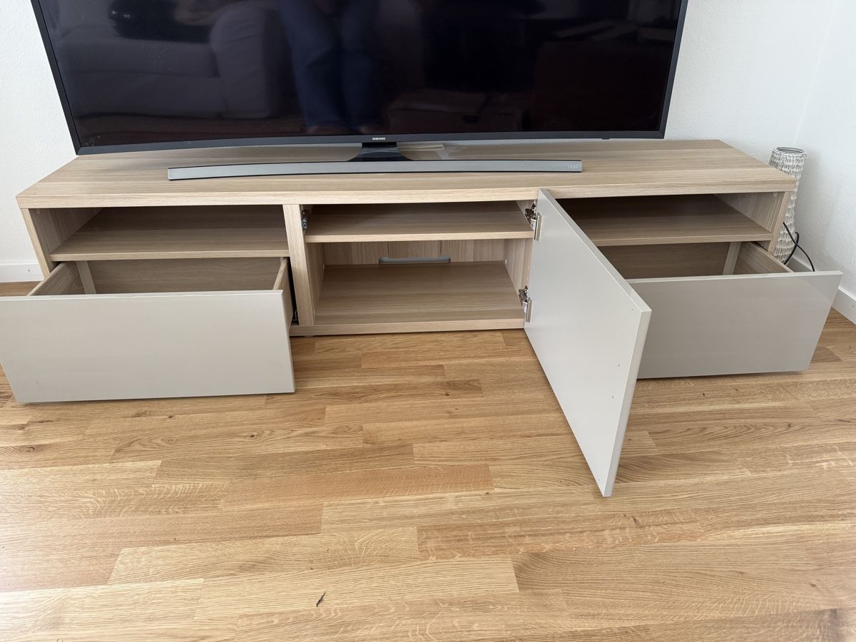 Ikea TV Möbel: IKEA TV Möbel  – Gebraucht aus Luzern von AlinaParche 1