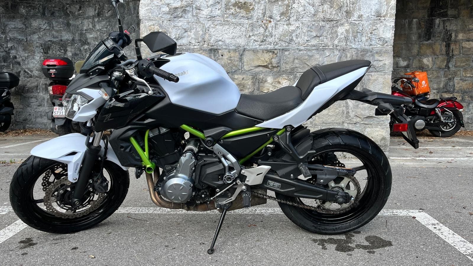 Kawasaki Strada: Kawazaki Z650 – Usato da La Tour-de-Peilz venduto da mag_m2by