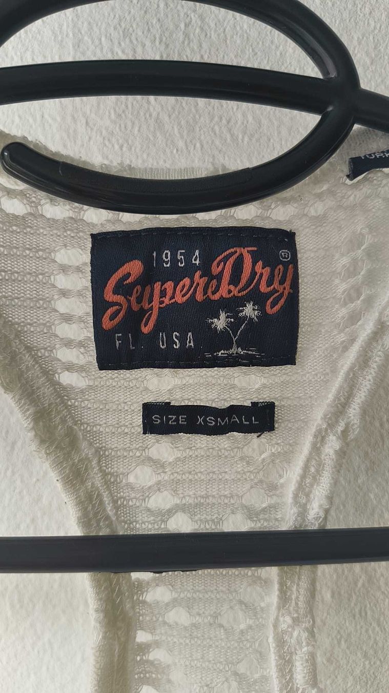 Superdry Blusen, T-Shirts & Tops: Superdry top  – Gebraucht aus Basel von Adam-sapfel 2