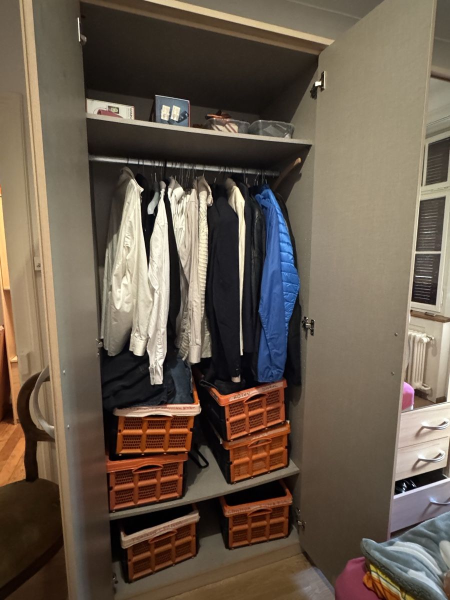 Schränke: Grosser Kleiderschrank GRATIS – Gebraucht aus Pfeffingen von Twoa 2