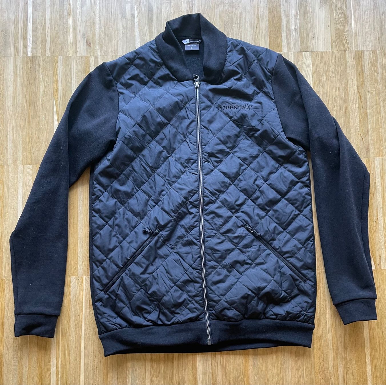 Norrøna Maglioni & Felpe: Norrona Damen Pulli / Jacke Gr. M Neuwertig – Usato da Zürich venduto da idemehore