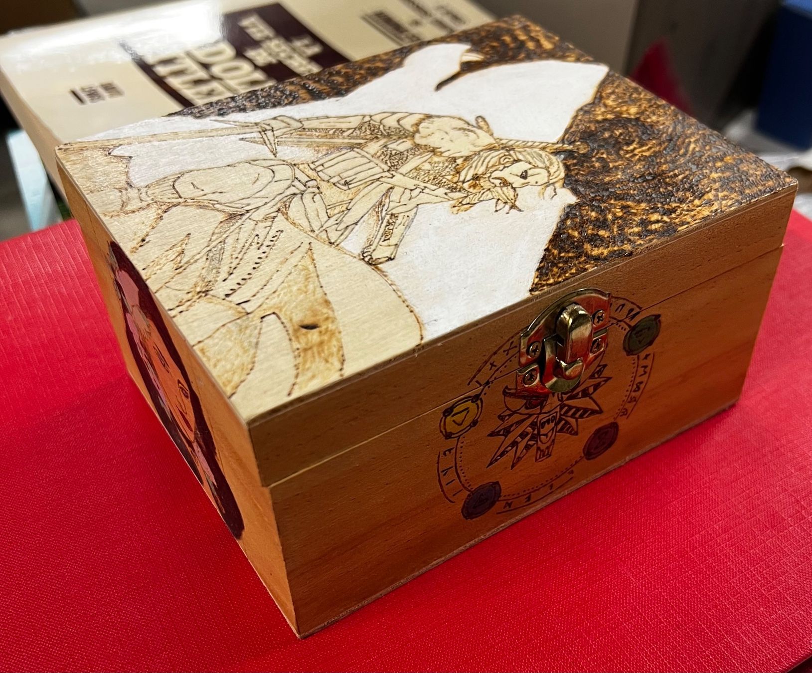 Schmuckkästen: Boite bijoux Schmuckkästchen  The Witcher – Gebraucht aus Nyon von 65d45 1
