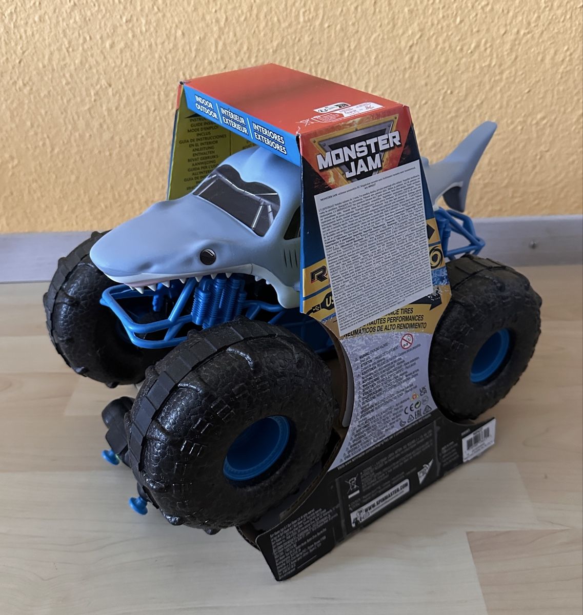 Spielzeuge: Monster Jam Megalodon Storm – Neu und originalverpackt aus Matten b. Interlaken von Leni86 1