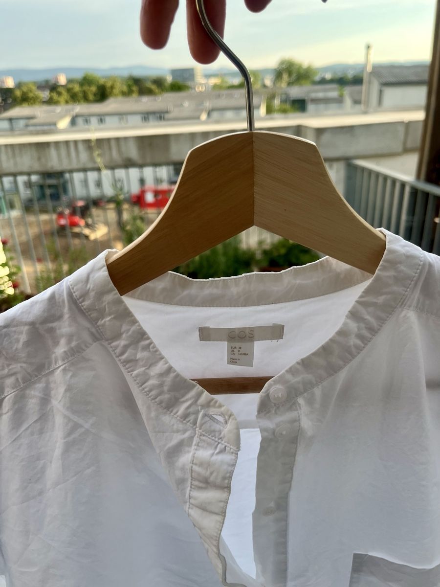 Camicette: Cos Bluse weiss Stehkragen – Nuovo (secondo la descrizione) da Basel venduto da truttmann 1