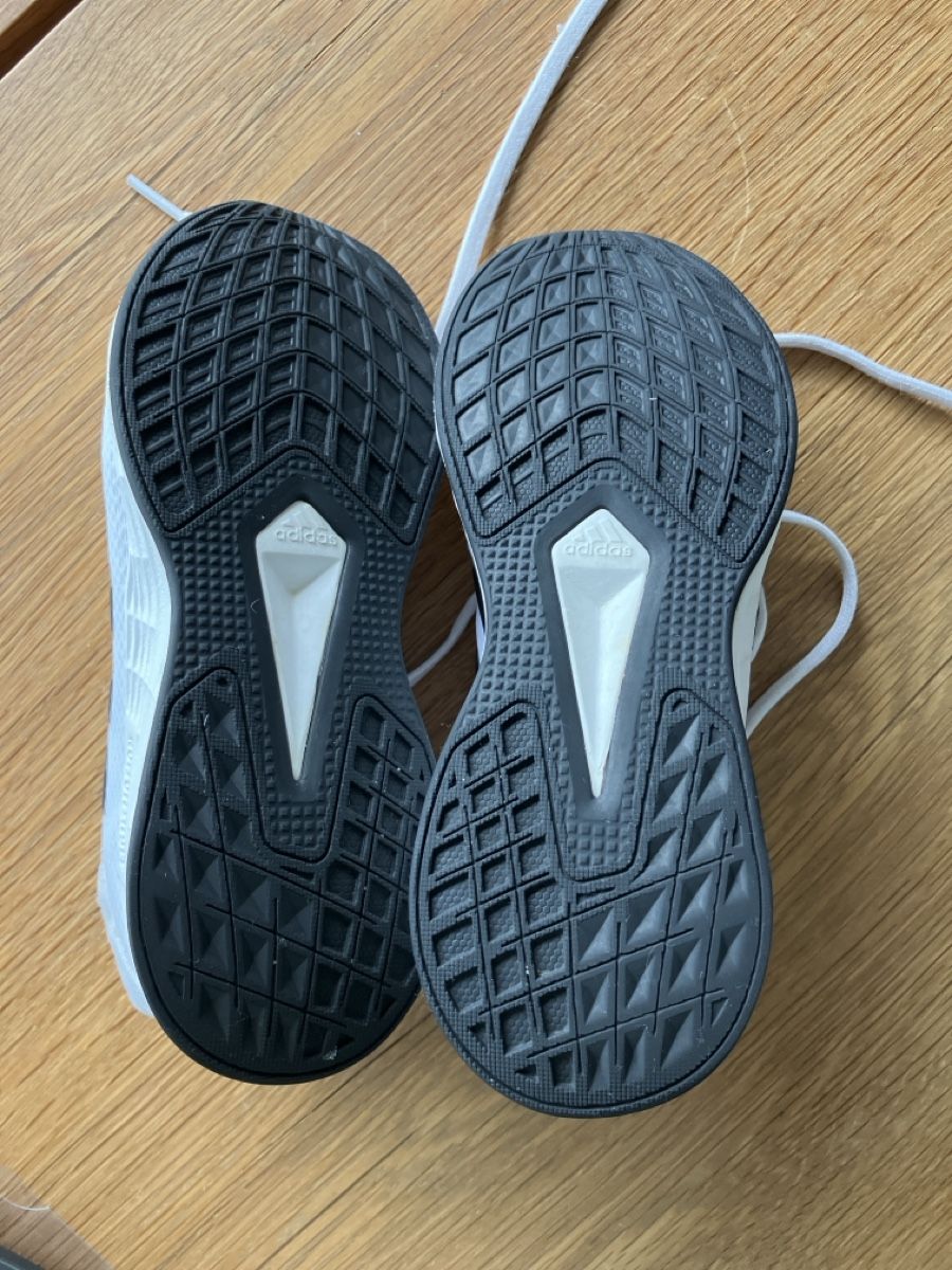 Adidas Scarpe da uomo: Adidas Lightmotion Laufschuhe, Grösse 31 – Usato da Chur venduto da sana118 3