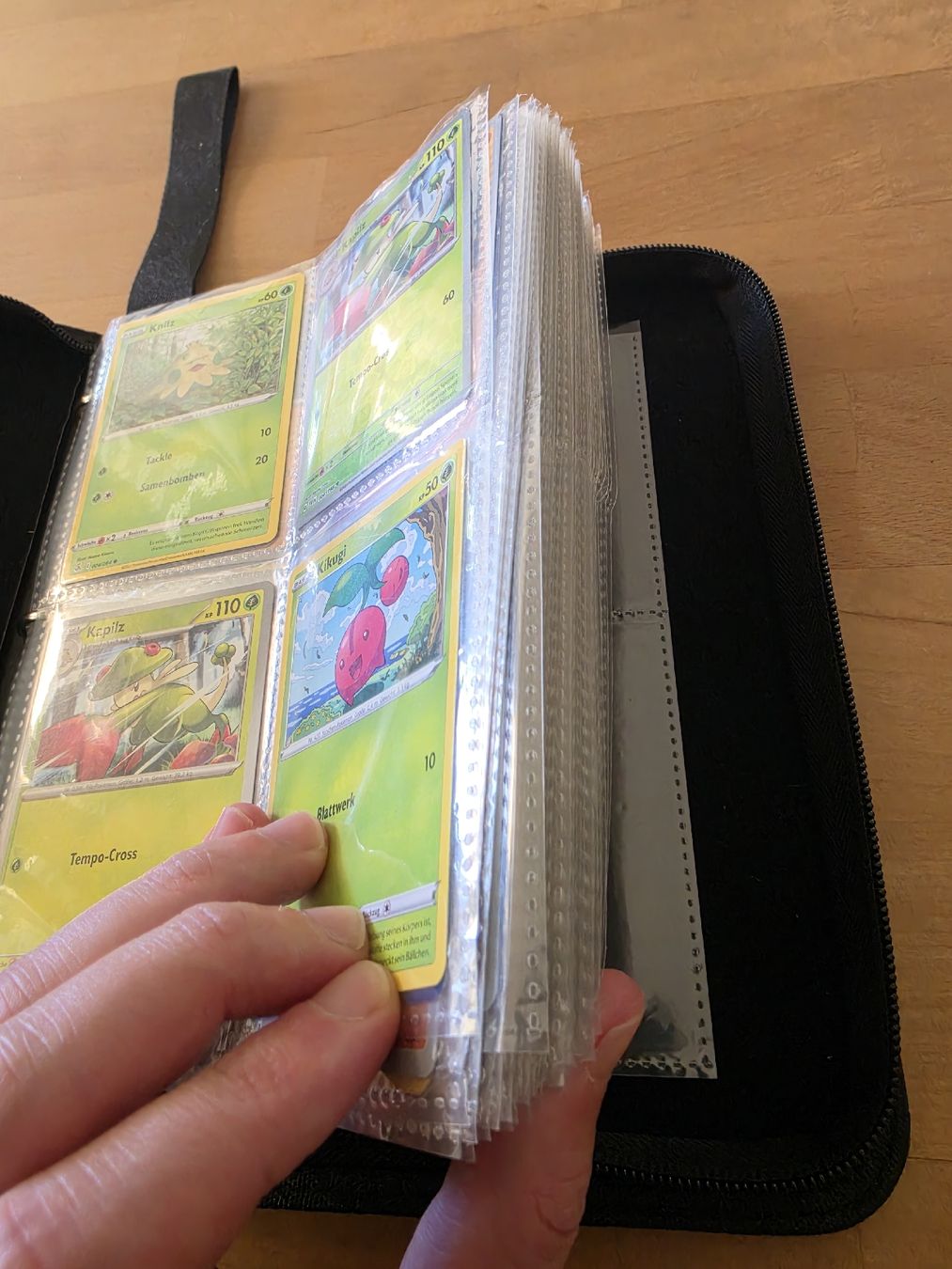 Pokémon Sammelbilder & Trading cards: Pokemonkarten Sammlung mit 300+ Karten ab 1 Fr. inkl. Ordner – Gebraucht aus Basel von Vintage_Soccer_RS 1