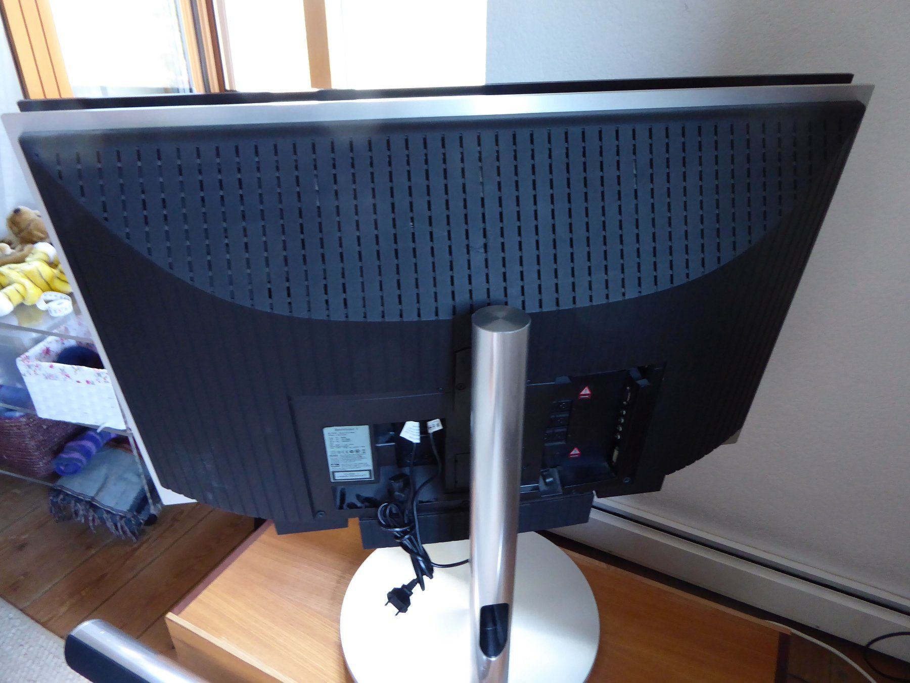 Bang & Olufsen Televisori: BeoVision 7, Type No. 9338 mit elektrischem Standfuss – Usato da Eschenz venduto da sommerwind2012 5