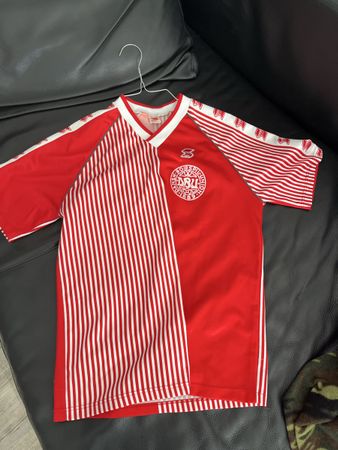 Retro Dänemark Trikot aus dem 90er