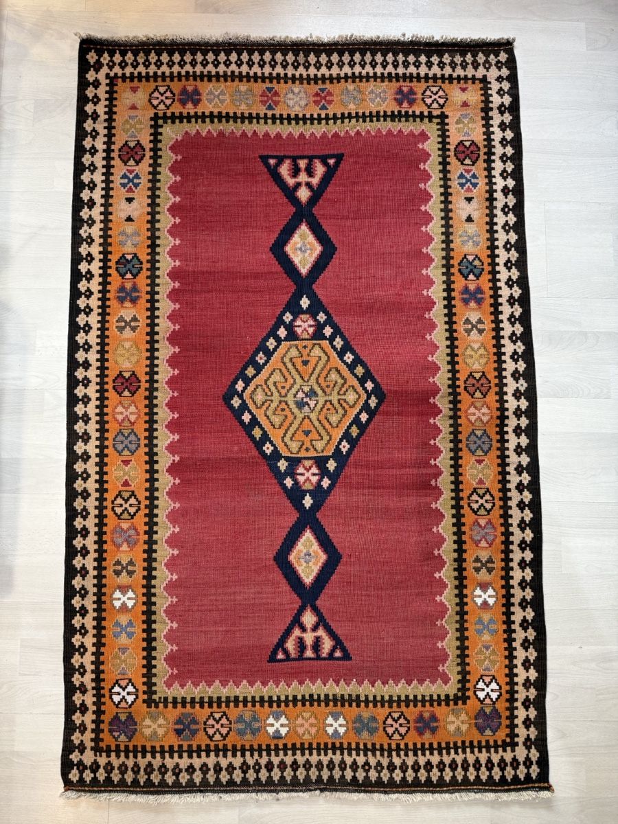 Kelim Teppiche: Orientteppich, Kelim Vintage Look, 140x86 – Gebraucht aus Büron von Filadefia-888