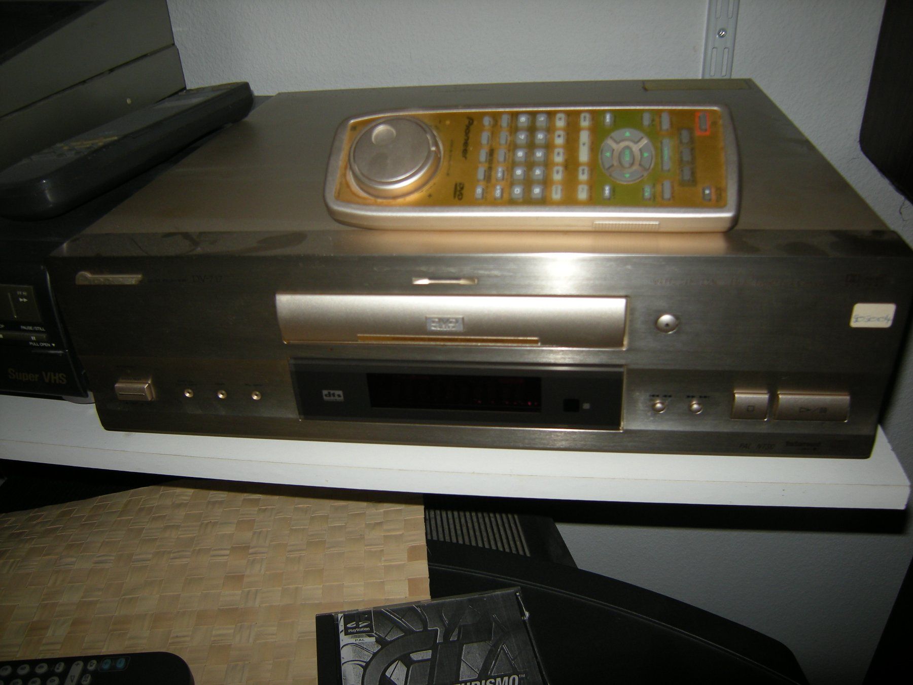 Pioneer Amplificatori: Pioneer DVD Code 0 und THX Endstuffe mit 5 x 110 W Sinus – Usato da Schönenbuch venduto da Mobbi72
