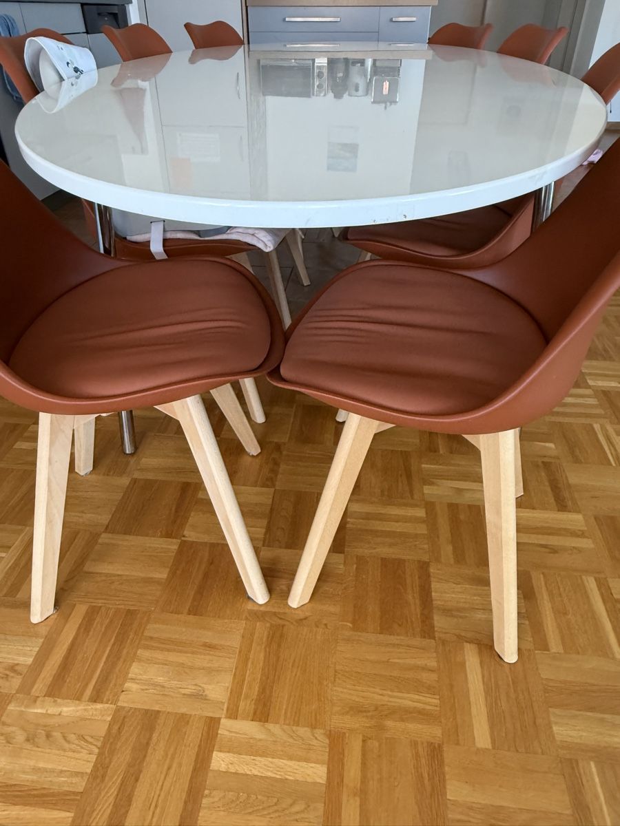 Conforama Tischset: Lot de 8 chaises Terracotta + table à donner – Neu (gemäss Beschreibung) aus Crassier von GGblue23515 6