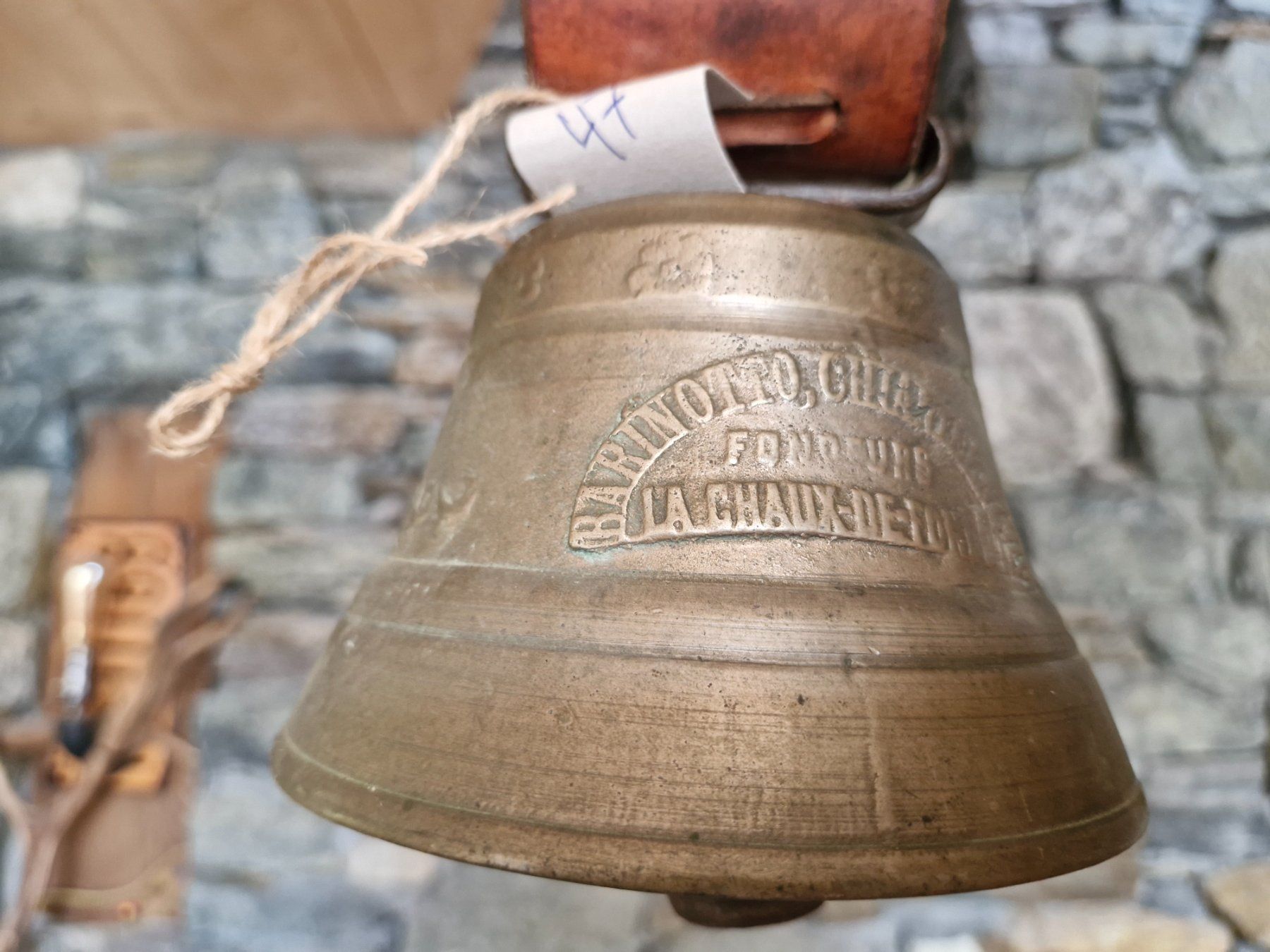 Cloches & sonnailles: Glocke Treichel – D'occasion à Guarda par rue_bpd7 1
