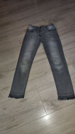 Coole graue Jeans für Jungs, Grösse 140