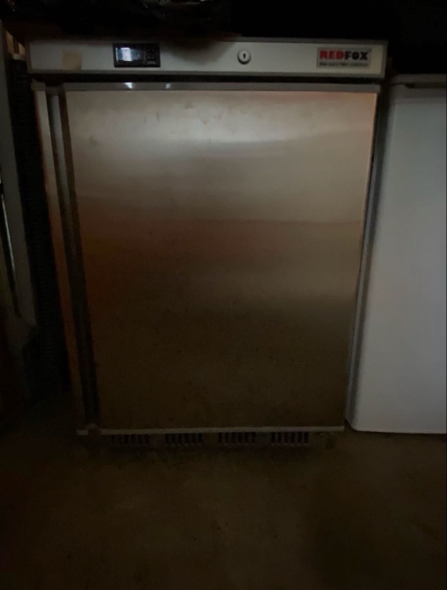 Frigoriferi: Redfox Getränkekühlschrank – Nuovo (secondo la descrizione) da Eschenbach SG venduto da nik_v5d8