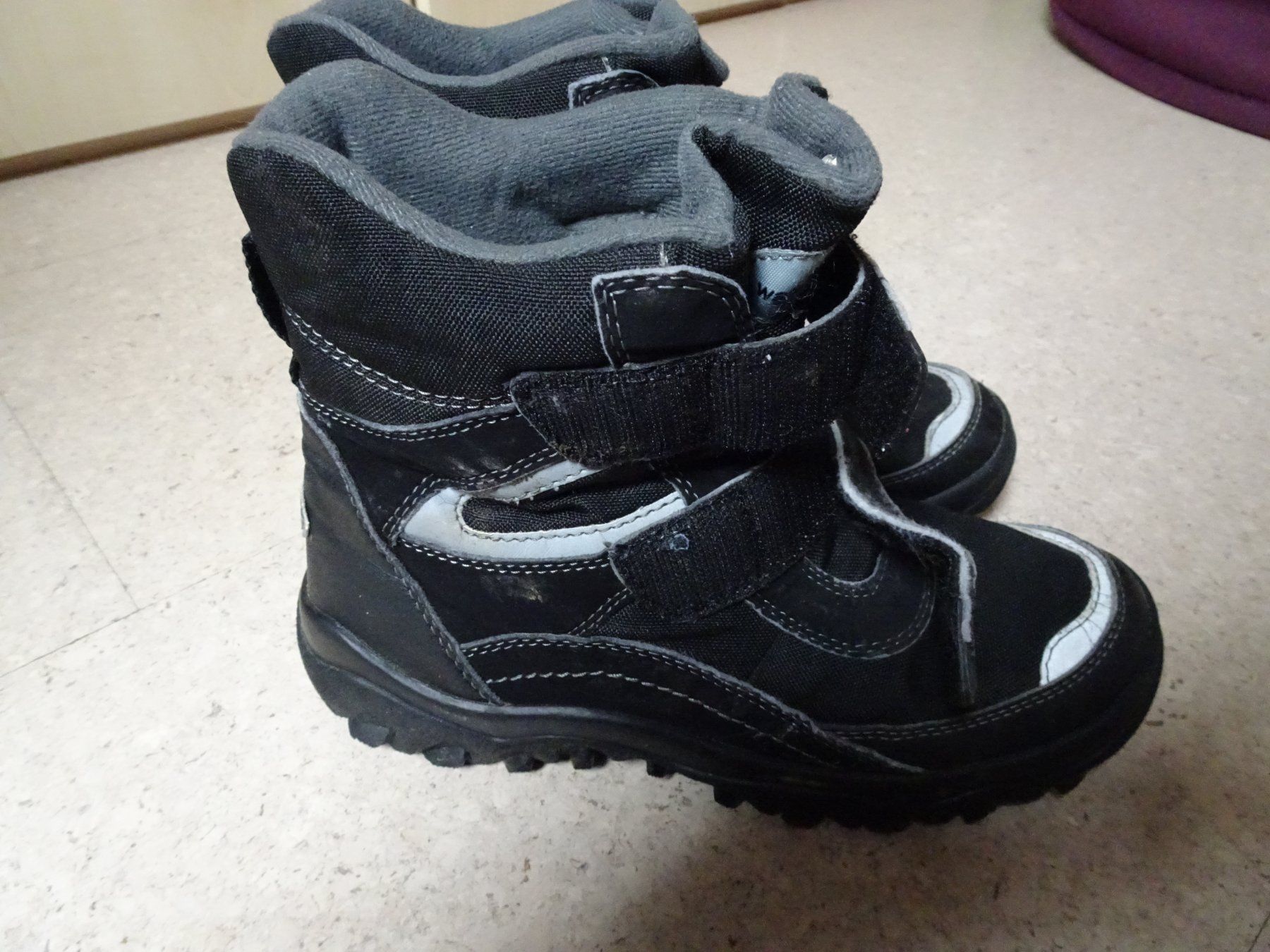 Scarpe per ragazzi: Winterstiefel Gr. 36 – Usato da Münchenbuchsee venduto da Yothu 1