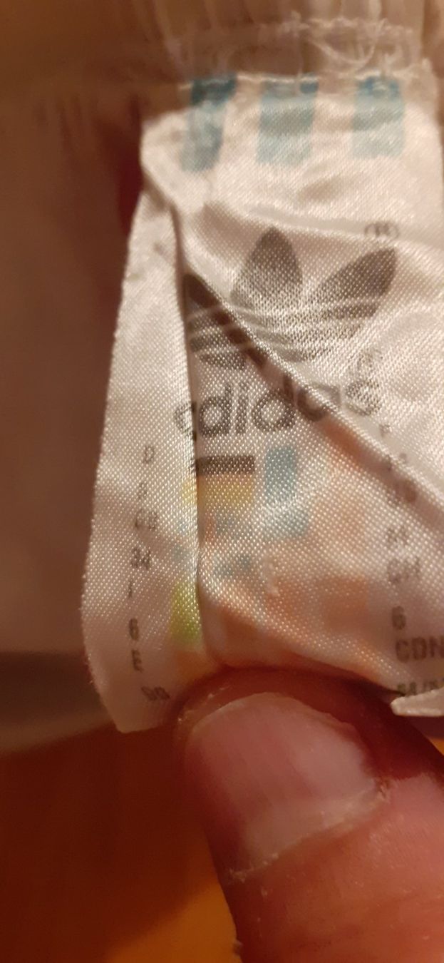 Adidas Hosen: ADIDAS Vintage Nylon Sprinter Shorts D6 – Gebraucht aus Appenzell von fibuking 3