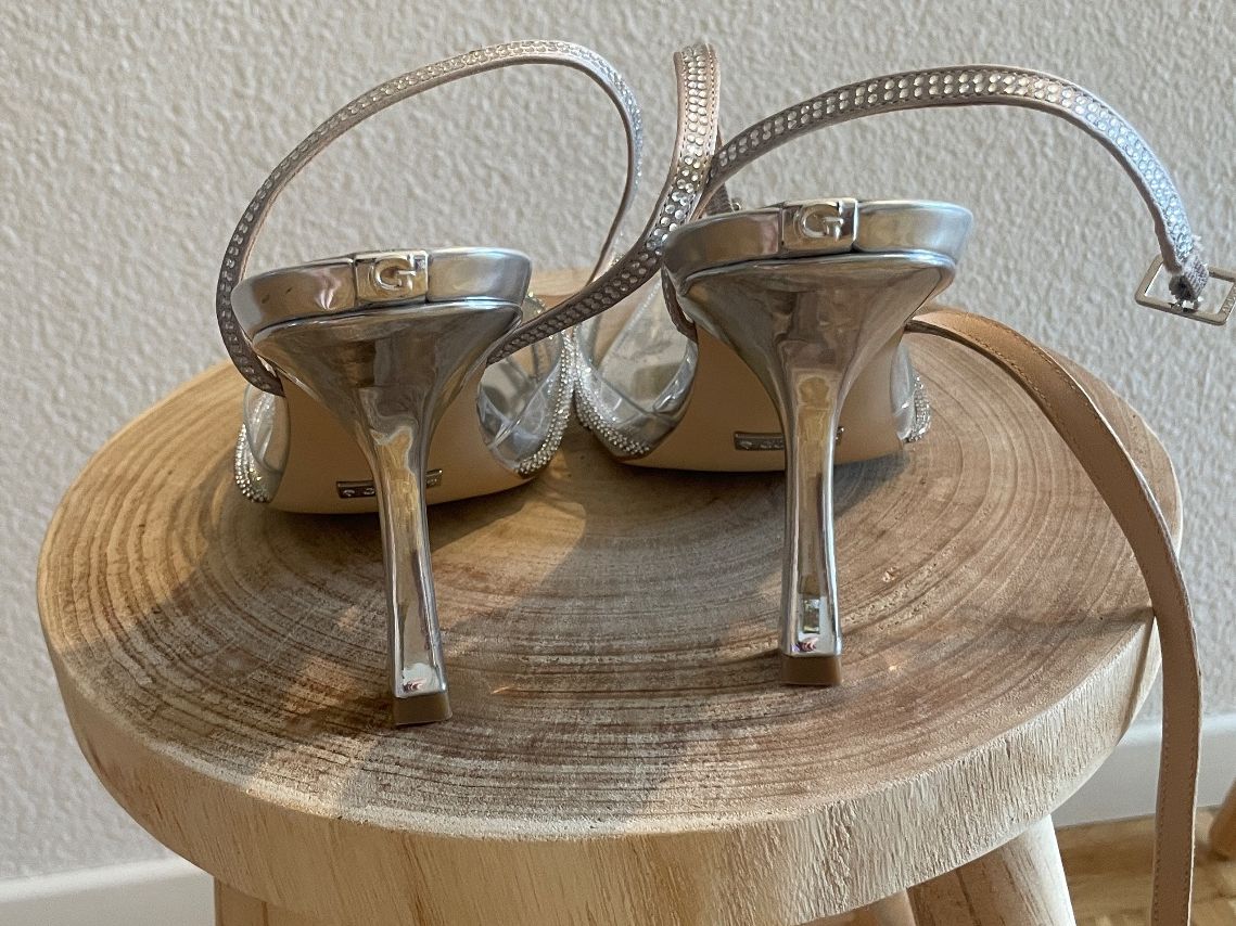 Guess Scarpe da donna: Guess High Heels – Usato da Halden venduto da KristinaZe 2