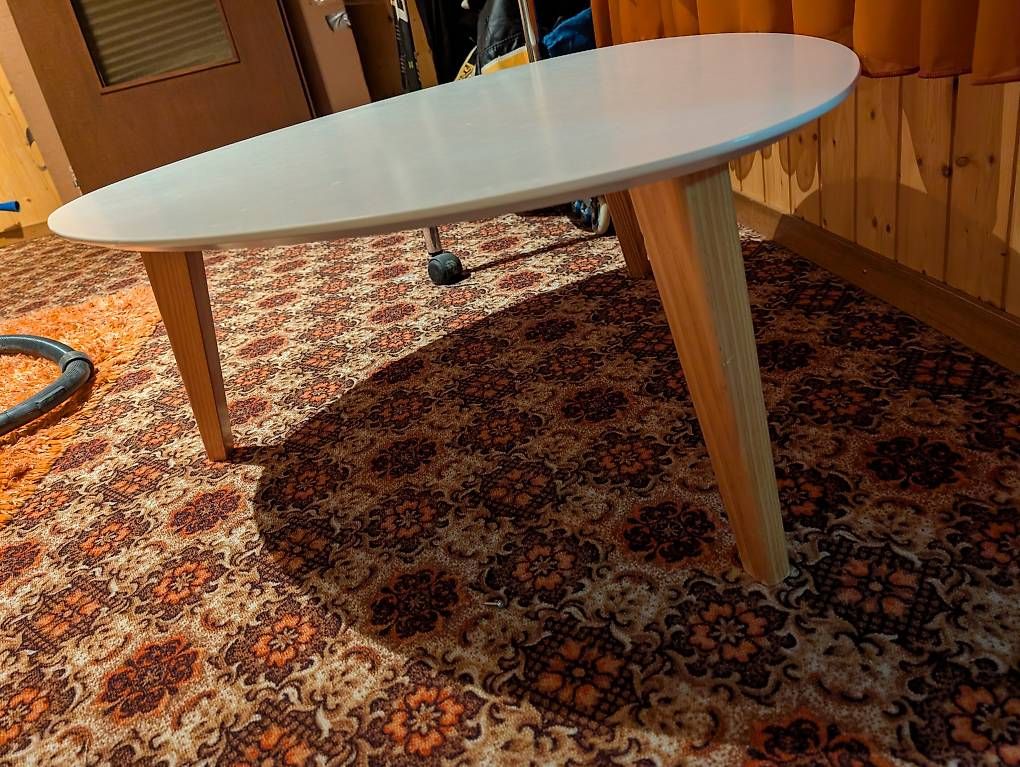 Tables: Kleiner Tisch weiss – D'occasion à Windlach par Tangler89
