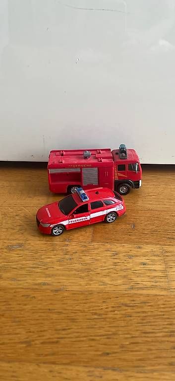 Modellautos: 2 Feuerwehrautos – Gebraucht aus Muri b. Bern von sibube3000 1
