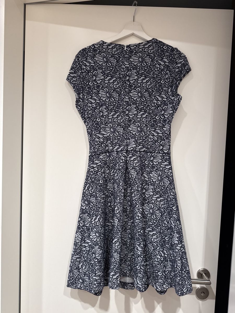 Hugo Boss Vestiti: Hugo Boss Kleid – Usato da Vaduz venduto da zoe_wym6 1
