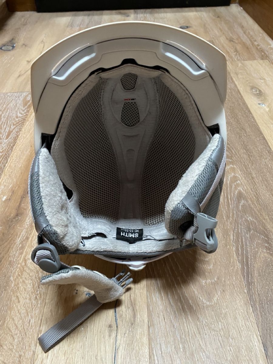 Smith Optic Caschi: Great white SMITH ski helmet. 55-59cms – Usato da Grund b. Gstaad venduto da PlageNeige 7
