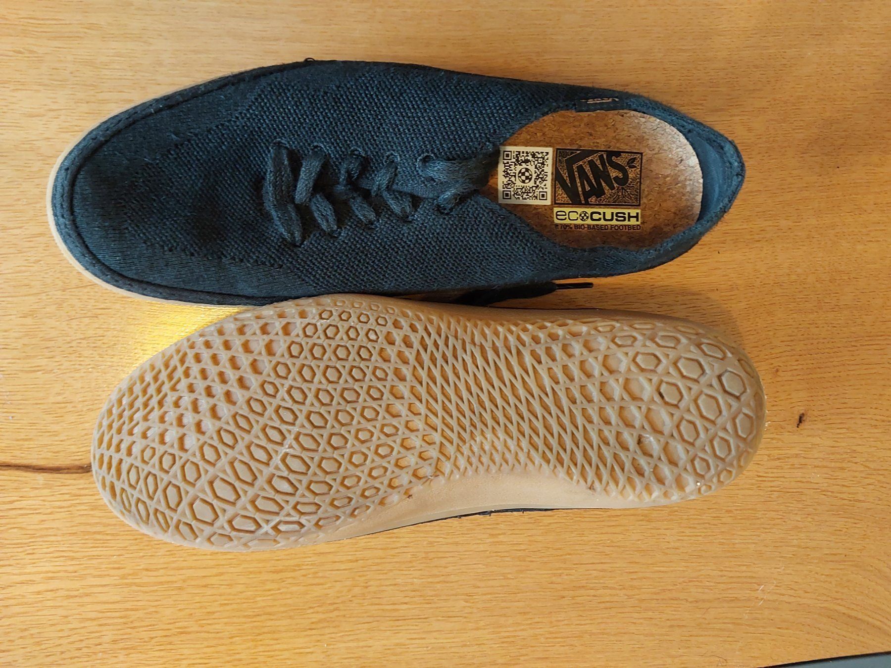 Vans Scarpe da uomo: Vans Circle Vee Knit Sneaker – Usato da Zäziwil venduto da Lesny3 3